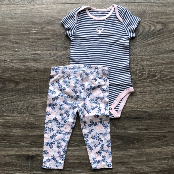 Burt’s Bees Baby Girl 3-Piece Set, 3-6 and 6-9 M - Picture 11 of 12